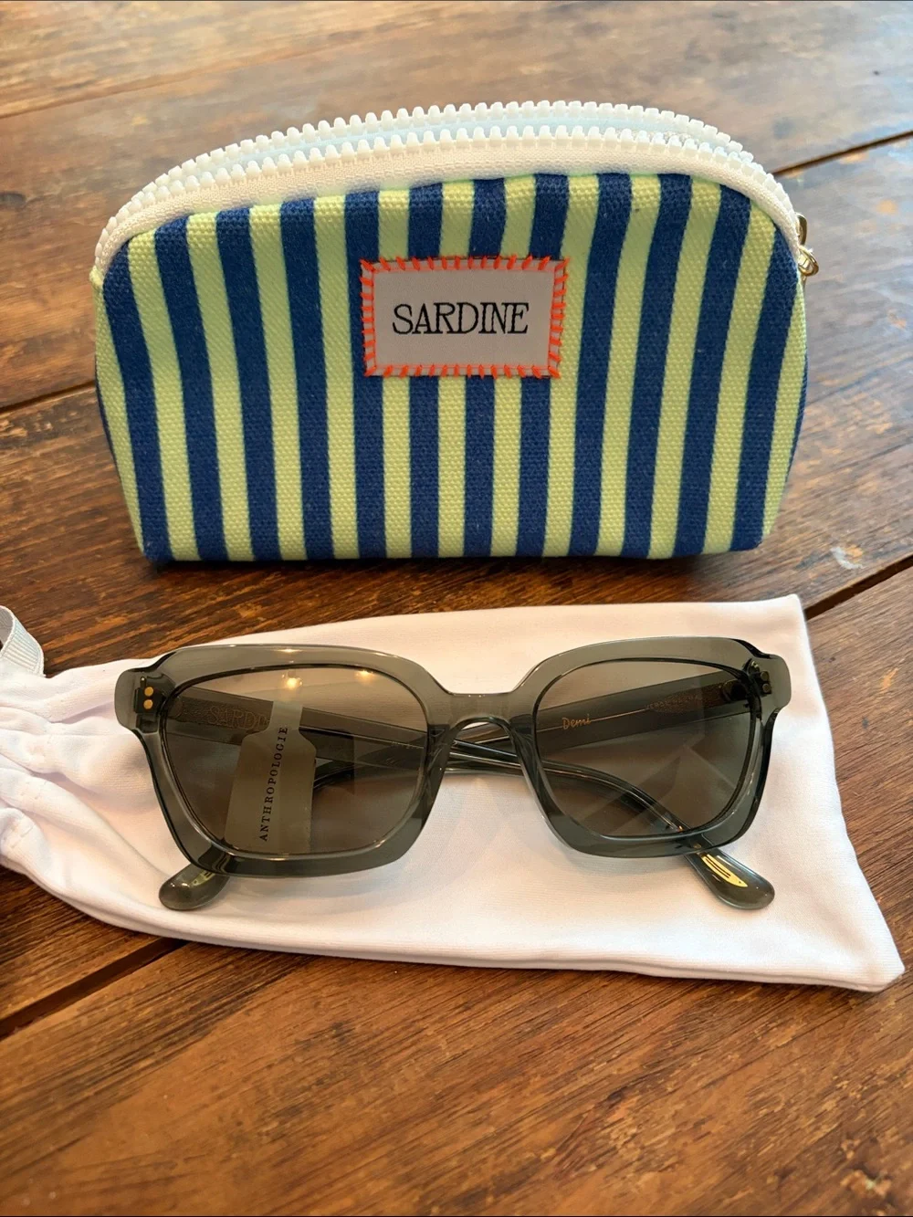 Sardine translucent cateye